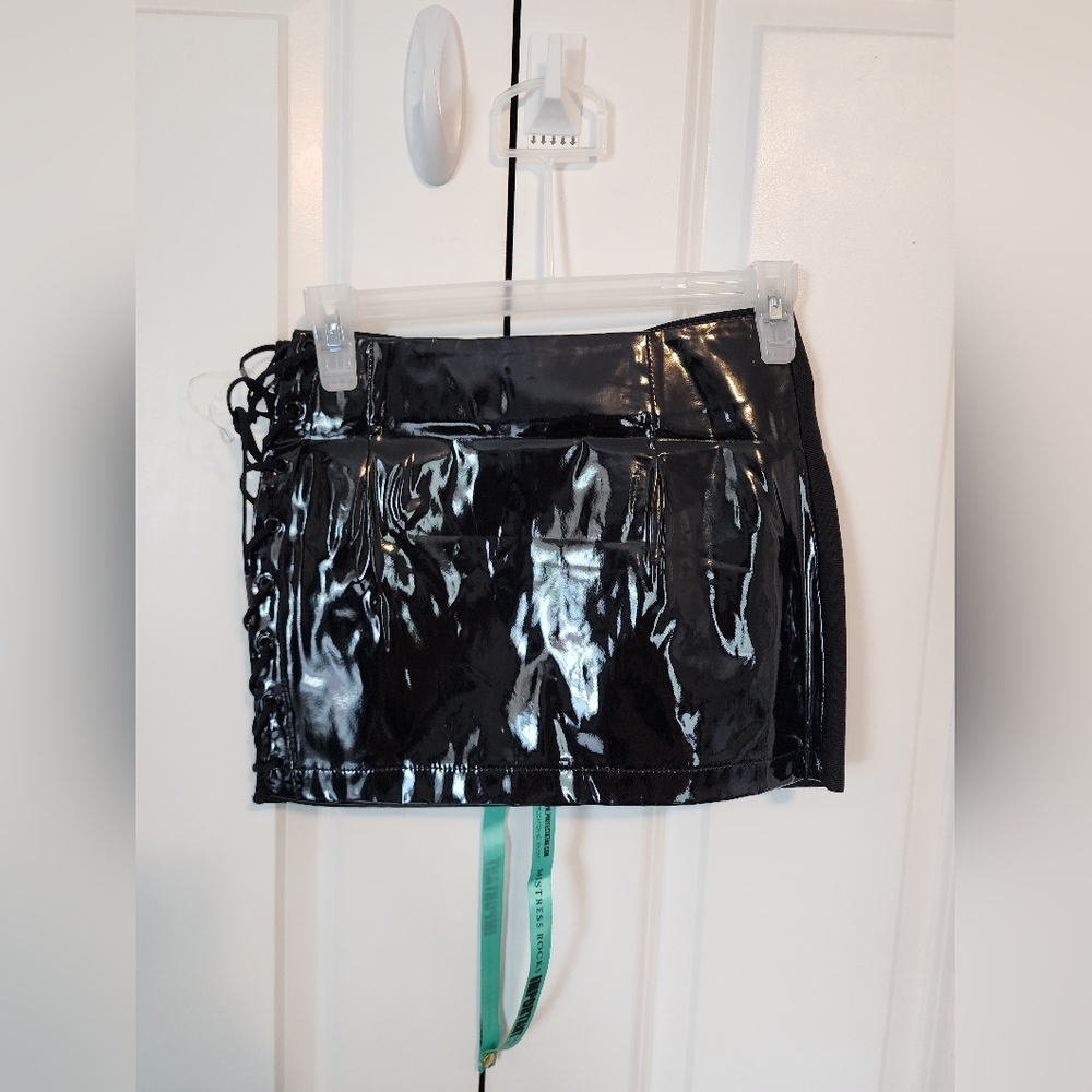 M.R. Skirt